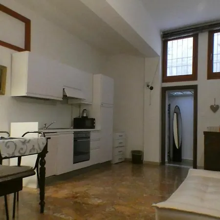 My Rialto Palace Guest house *