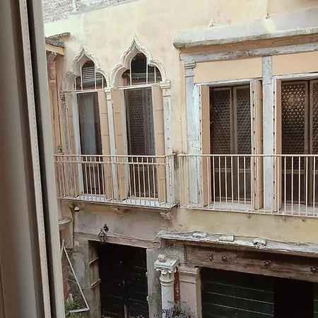 My Rialto Palace Maison d'hôtes 3*